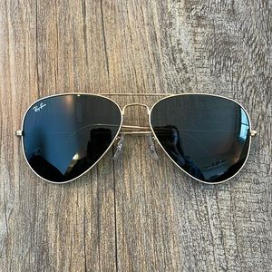 Green aviator ray bans